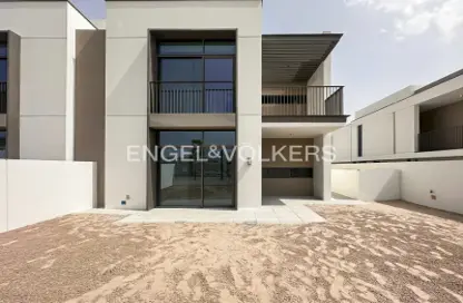 Villa - 4 Bedrooms - 5 Bathrooms for rent in Tilal Al Furjan - Al Furjan - Dubai
