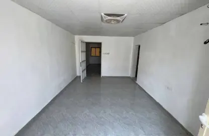 Compound - 5 Bedrooms - 4 Bathrooms for rent in Al Sabkha - Al Riqqa - Sharjah