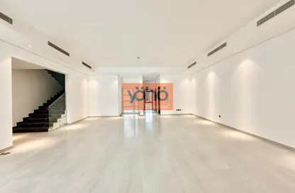 Villa - 4 Bedrooms - 4 Bathrooms for rent in Jumeirah 1 Villas - Jumeirah 1 - Jumeirah - Dubai