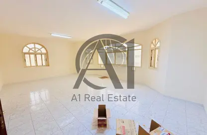 Villa - 4 Bedrooms - 4 Bathrooms for rent in Al Khabisi - Al Ain