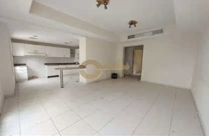 Empty Room image for: Townhouse - 2 Bedrooms - 3 Bathrooms for sale in Springs 10 - The Springs - Dubai, Image 1