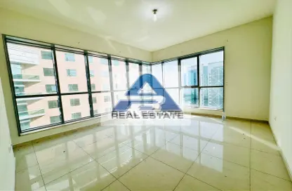Apartment - 4 Bedrooms - 5 Bathrooms for rent in Corniche Road - Abu Dhabi