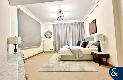 Apartment - 2 Bedrooms - 3 Bathrooms for rent in Al Shahla - Shoreline Apartments - Palm Jumeirah - Dubai