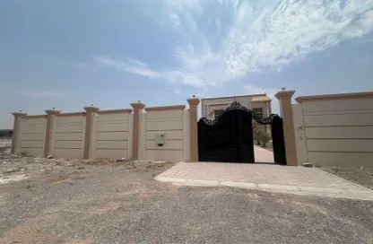Villa - 5 Bedrooms - 5 Bathrooms for rent in Al Qusaidat - Ras Al Khaimah