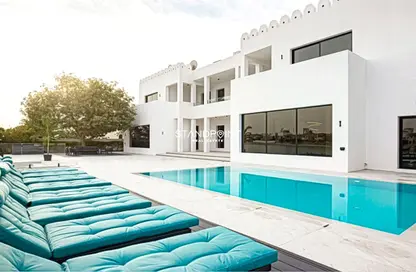 Pool image for: Villa - 6 Bedrooms - 7 Bathrooms for rent in Signature Villas Frond L - Signature Villas - Palm Jumeirah - Dubai, Image 1