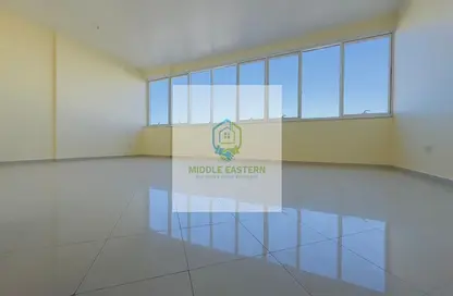 Empty Room image for: Apartment - 3 Bedrooms - 4 Bathrooms for rent in Delma Street - Al Mushrif - Abu Dhabi, Image 1