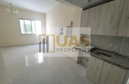 Apartment - Studio - 1 Bathroom for rent in Satwa Road - Al Satwa - Dubai