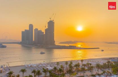 Apartment - 2 Bedrooms - 3 Bathrooms for sale in FIVE Palm Jumeirah - Palm Jumeirah - Dubai