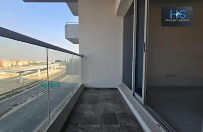 Apartment - 2 Bedrooms - 4 Bathrooms for sale in 5th Avenue - Al Furjan - Dubai
