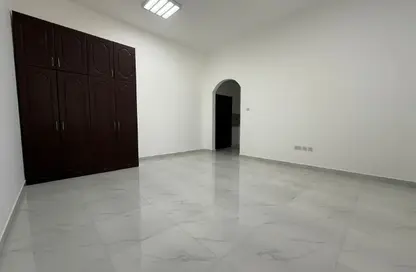 شقة - 1 حمام للايجار في مدينة الرياض - أبوظبي