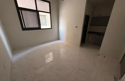 Apartment - Studio - 1 Bathroom for rent in Al Jurf 3 - Al Jurf - Ajman Downtown - Ajman