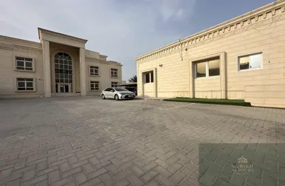 Apartment - 3 Bedrooms - 3 Bathrooms for rent in Mohamed Bin Zayed City Villas - Mohamed Bin Zayed City - Abu Dhabi