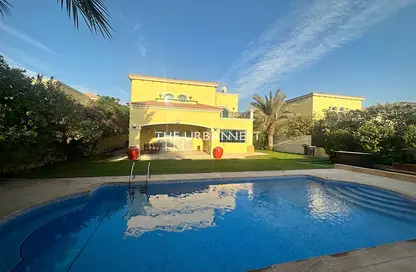 فيلا - 4 غرف نوم - 6 حمامات للايجار في المنطقة 3 - جميرا بارك - دبي