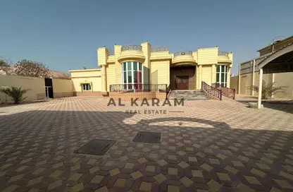 فيلا - 6 غرف نوم - 6 حمامات للايجار في الرفاع - رأس الخيمة