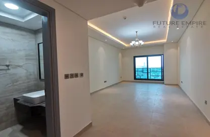 شقة - غرفة نوم - 2 حمامات للايجار في مول الحضيبة - الحضيبة - السطوة - دبي