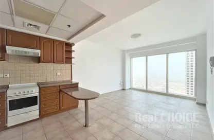 Apartment - 1 Bedroom - 2 Bathrooms for rent in UP Tower - Sheikh Zayed Road - Dubai