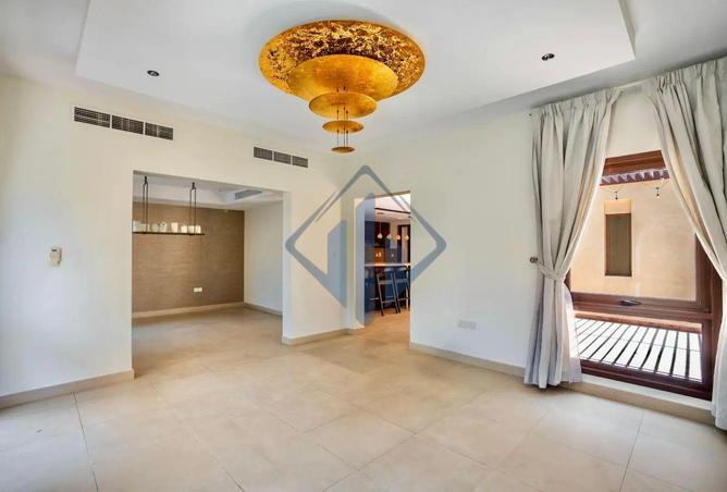 15331800 - Property Image 2