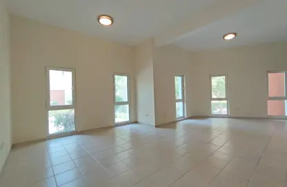 شقة - 2 غرف نوم - 3 حمامات للبيع في مبنى 108-137 - طراز حديث - ديسكفري غاردنز - دبي