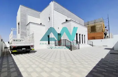 Villa - 6 Bedrooms - 7 Bathrooms for sale in Alreeman - Al Shamkha - Abu Dhabi
