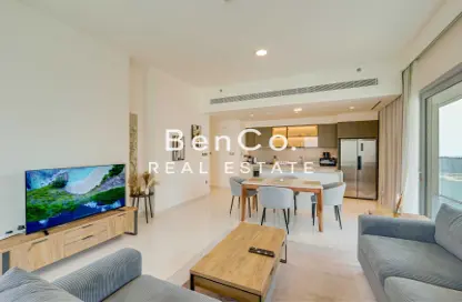Apartment - 2 Bedrooms - 2 Bathrooms for rent in Grand Bleu Tower 1 - EMAAR Beachfront - Dubai Harbour - Dubai