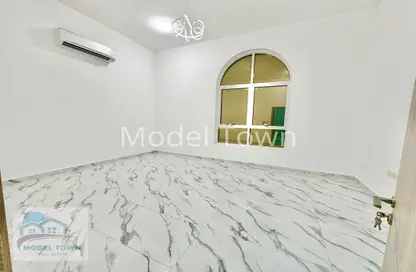 شقة - 1 حمام للايجار في مدينة الرياض - أبوظبي