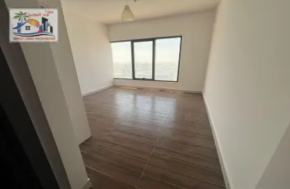 Apartment - 3 Bedrooms - 3 Bathrooms for rent in Gulfa Towers - Al Rashidiya 1 - Al Rashidiya - Ajman