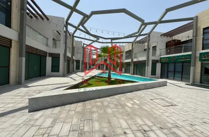 Shop - Studio - 2 Bathrooms for rent in Al Fisht - Al Heerah - Sharjah