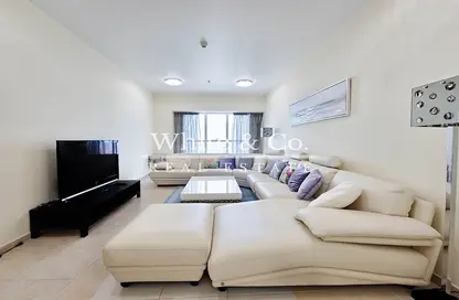 Living Room image for: Apartment - 2 Bedrooms - 2 Bathrooms for rent in Elite Residence - Dubai Marina - Dubai, Image 1