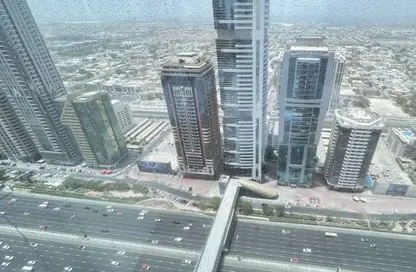 شقة - 2 غرف نوم - 2 حمامات للايجار في برج توينتي فرست سينشري - شارع الشيخ زايد - دبي