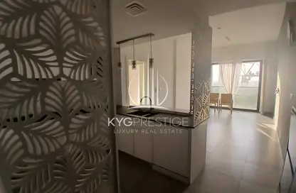 Apartment - 2 Bedrooms - 3 Bathrooms for rent in Lucky 1 Residence - Jumeirah Village Circle - Dubai