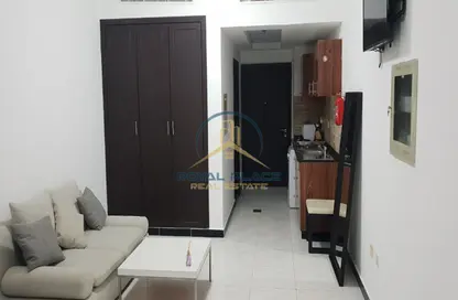 شقة - 1 حمام للبيع في كنسينجتون مانور - قرية الجميرا سركل - دبي