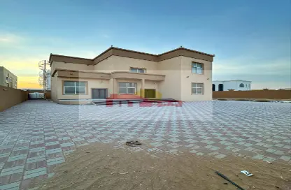 Outdoor House image for: Full Floor - 4 Bedrooms - 6 Bathrooms for rent in Al Riffa - Ras Al Khaimah, Image 1