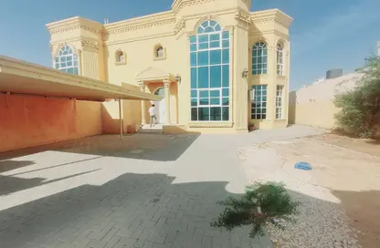 فيلا - 4 غرف نوم - 6 حمامات للايجار في الرمثة - ضاحية واسط (الجواز) - الشارقة