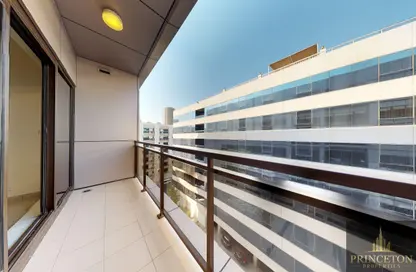 Apartment - 3 Bedrooms - 3 Bathrooms for rent in Golden Sands 9 - Mankhool - Bur Dubai - Dubai