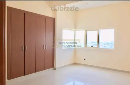 Empty Room image for: Apartment - 3 Bedrooms - 4 Bathrooms for rent in Lulu Building - Al Barsha 1 - Al Barsha - Dubai, Image 1