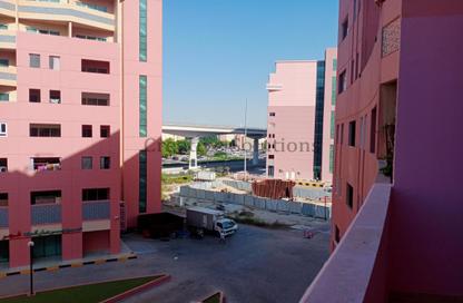 Apartment - Studio - 1 Bathroom for rent in The Gardens Buildings - The Gardens - Dubai
