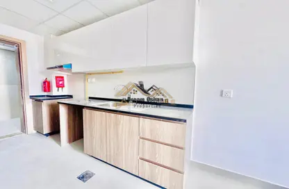 Apartment - Studio - 1 Bathroom for rent in Al Warsan 4 - Al Warsan - Dubai