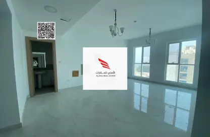 شقة - 3 غرف نوم - 3 حمامات للايجار في برج الكورنيش - طريق كورنيش عجمان - عجمان