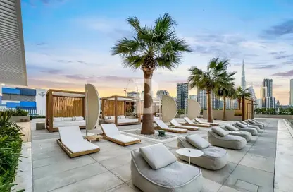 شقة - 1 حمام للايجار في رأسًا على عقب - الخليج التجاري - دبي