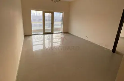 Empty Room image for: Apartment - 1 Bedroom - 1 Bathroom for sale in Dana Tower - Jumeirah Village Circle - Dubai, Image 1