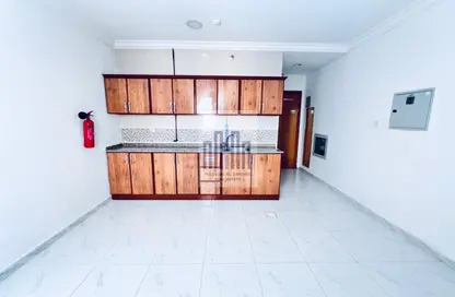 Apartment - Studio - 1 Bathroom for rent in Fire Station Road - Muwaileh - Sharjah