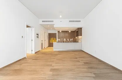 Apartment - 1 Bedroom - 2 Bathrooms for rent in Hamilton House - Jumeirah Village Circle - Dubai