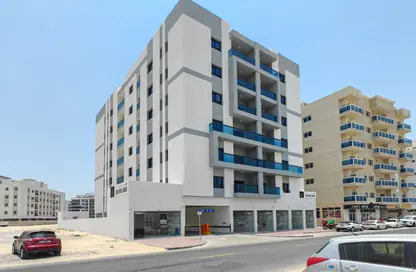 Shop - Studio for rent in Al Barsha 1 - Al Barsha - Dubai
