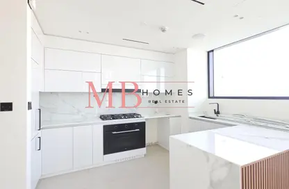 شقة - 2 غرف نوم - 2 حمامات للايجار في بنغاطي هاوس - الضاحية 10 - قرية جميرا الدائرية - دبي