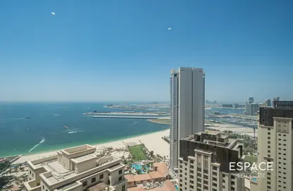 شقة - 2 غرف نوم - 2 حمامات للايجار في مرجان 1 - مرجان - مساكن شاطئ الجميرا - دبي