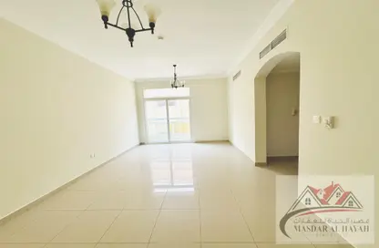 شقة - غرفة نوم - 1 حمام للايجار في بناية مويليح 29 - مويلح - الشارقة
