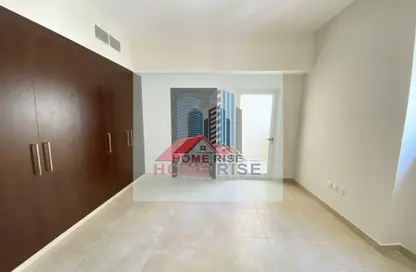 Apartment - 2 Bedrooms - 3 Bathrooms for rent in Taliatela Street - Al Nahda - Sharjah