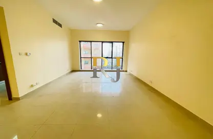 Apartment - 4 Bedrooms - 4 Bathrooms for rent in Golden Sands 9 - Mankhool - Bur Dubai - Dubai