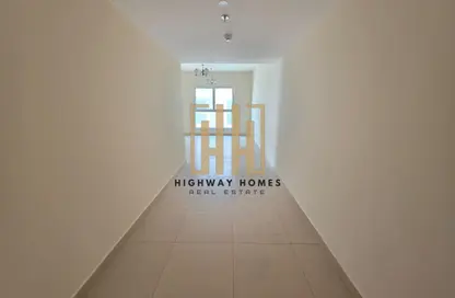 Apartment - 2 Bedrooms - 2 Bathrooms for rent in Muwaileh 29 Building - Muwaileh - Sharjah