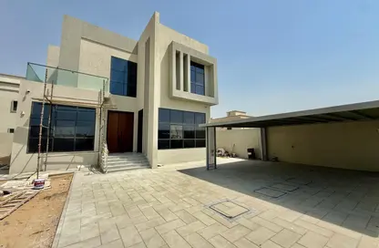 Villa - 4 Bedrooms - 6 Bathrooms for rent in Al Aweer 1 - Al Aweer - Dubai